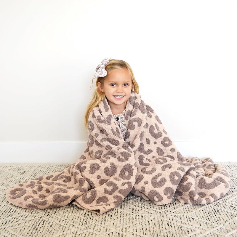 Amari Leopard PLUSH BLANKET - Gigi and Max