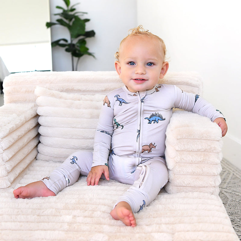 Finn Dino ZIP - Gigi and Max