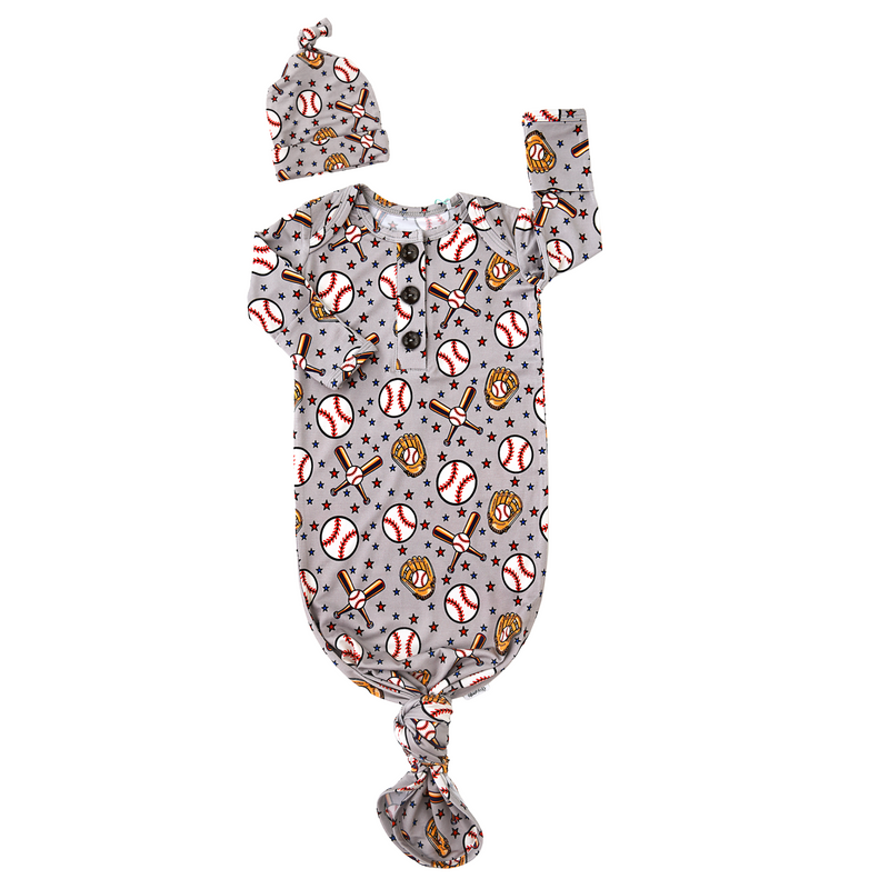 Hank GOWN - Gigi and Max