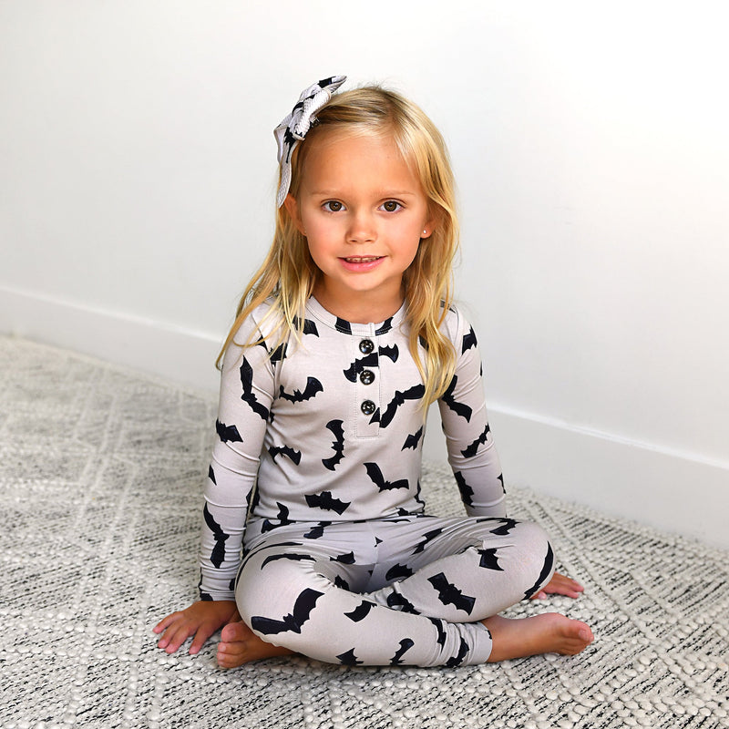 Vlad Gray Bats CLIP BOW - Gigi and Max