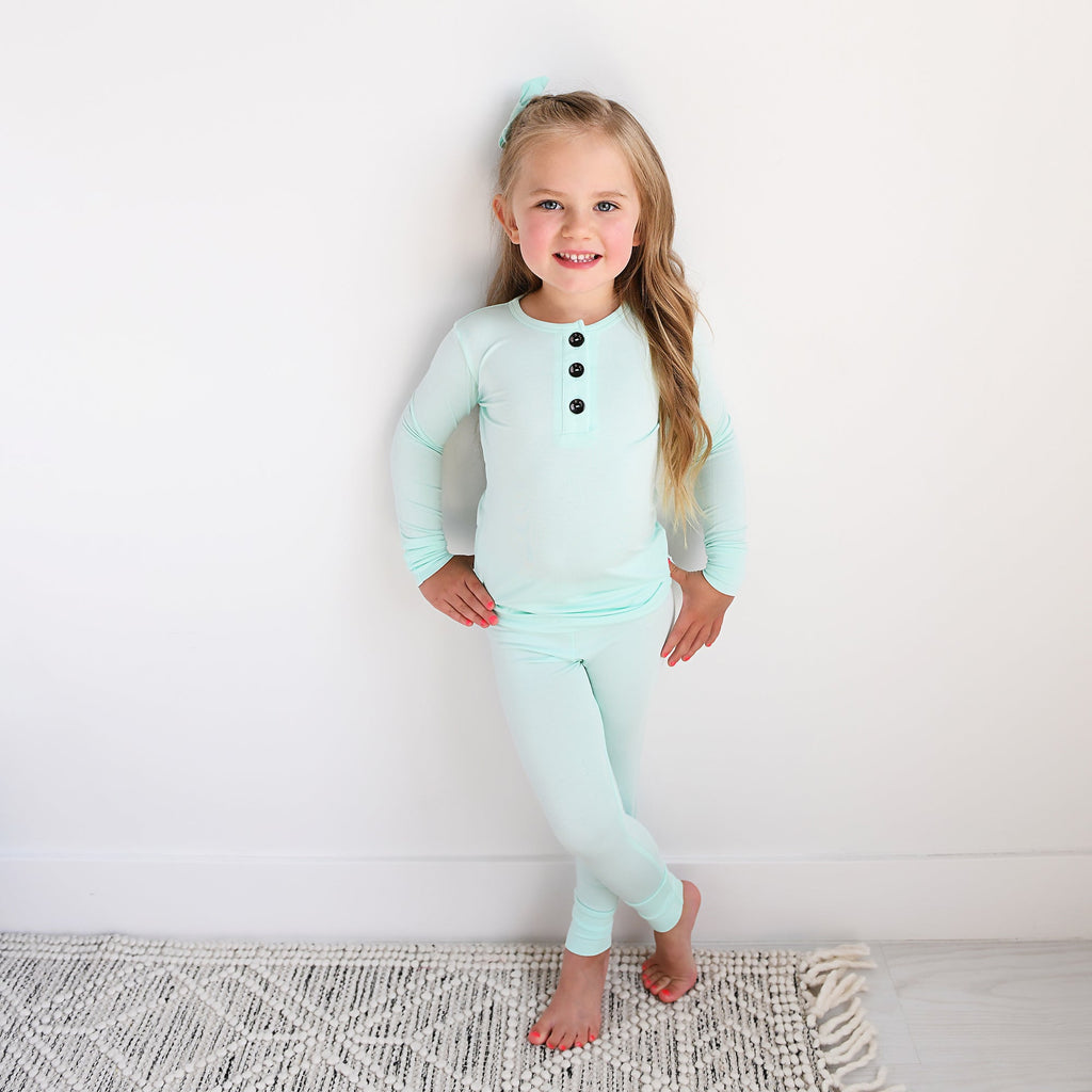 Finley Mint TWO PIECE - Gigi and Max